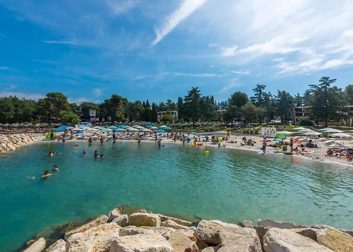 Apartman Three-bedroom Mir With Private Infinity Pool *